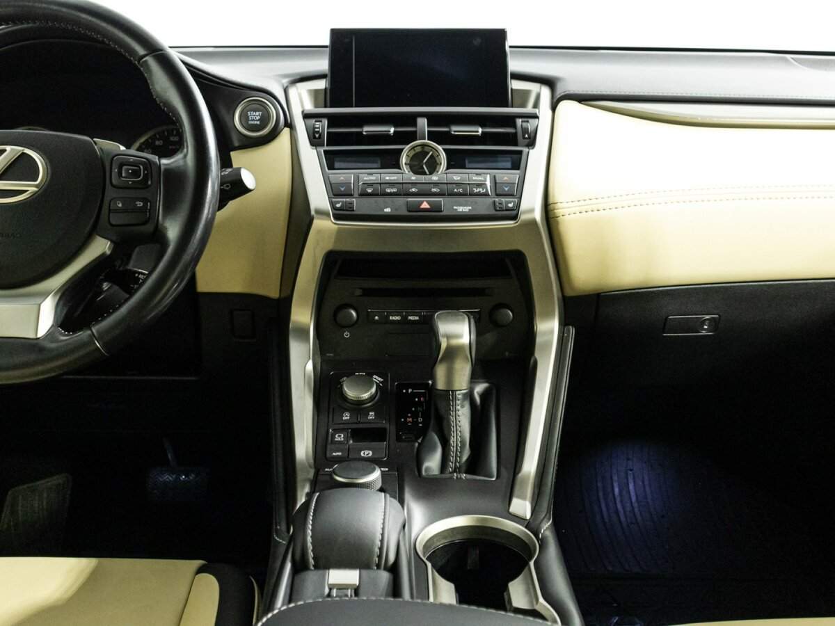 Lexus NX 2015 года с пробегом. Фото: #13