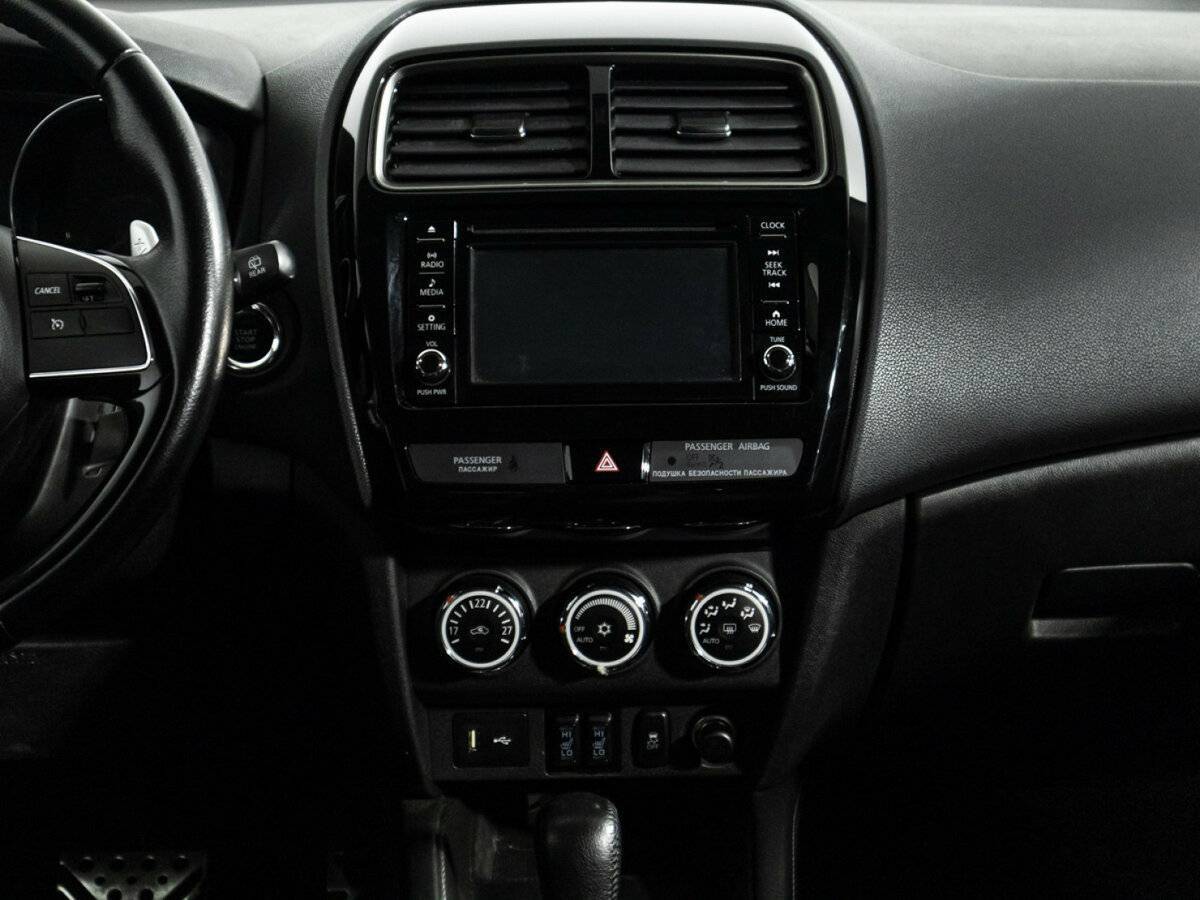 Б/У Митсубиши АС-Икс 2018 года. Фото: #13