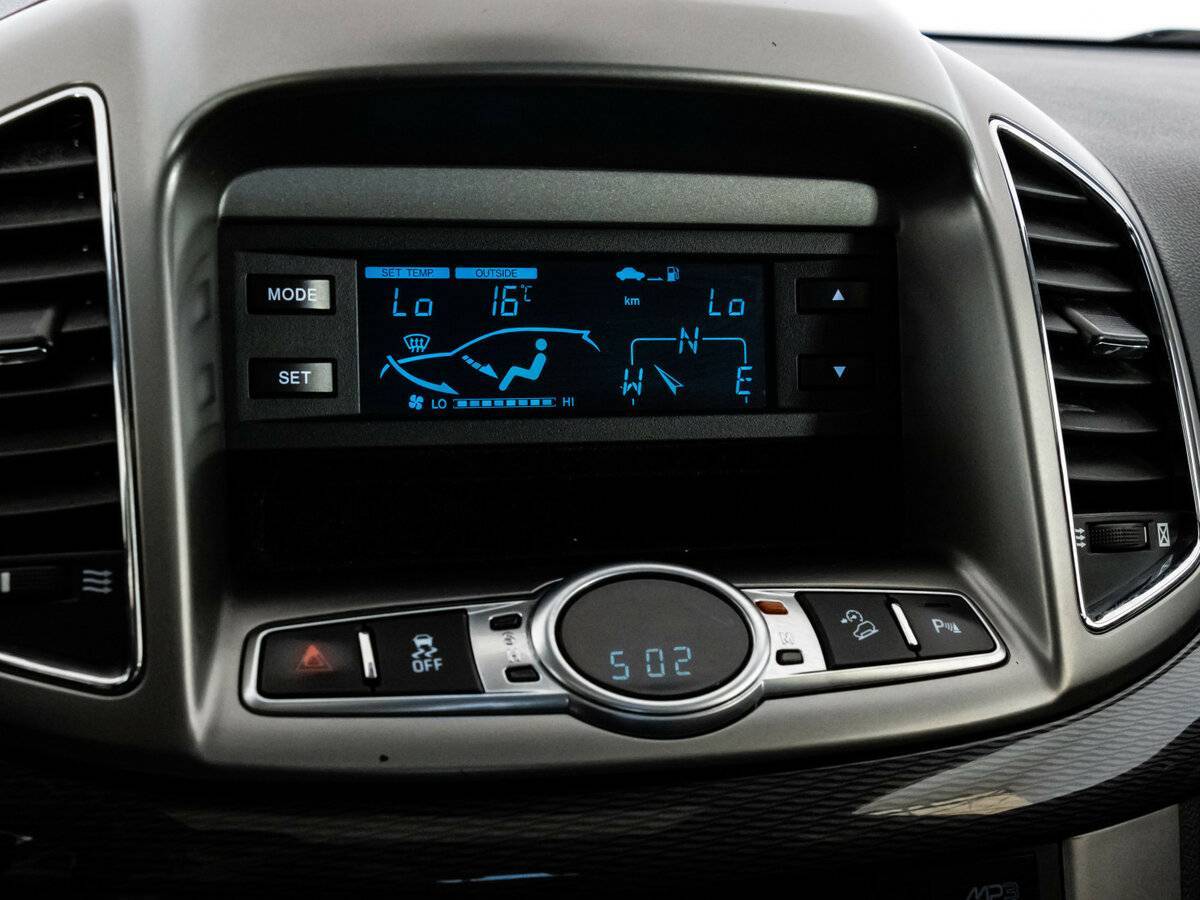 Б/У Шевроле Каптива 2015 года. Фото: #12