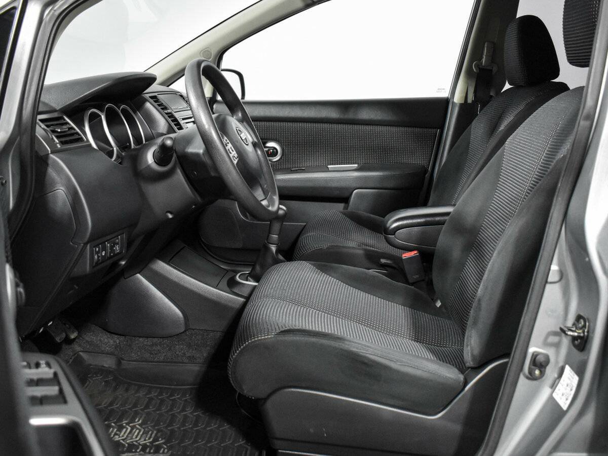 Б/У Ниссан Тиида 2013 года. Фото: #9