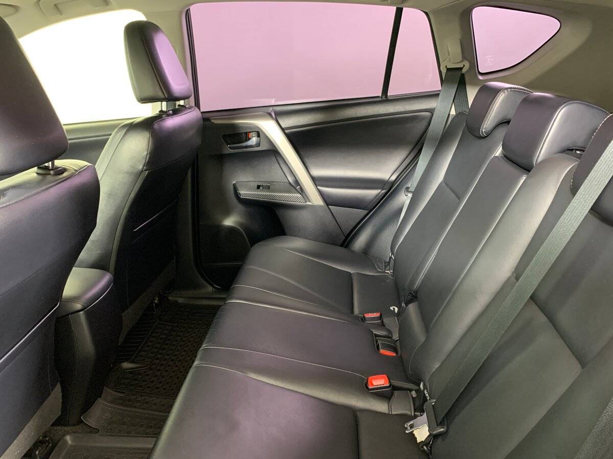 Б/У Тойота Рав4 2013 года. Фото: #17