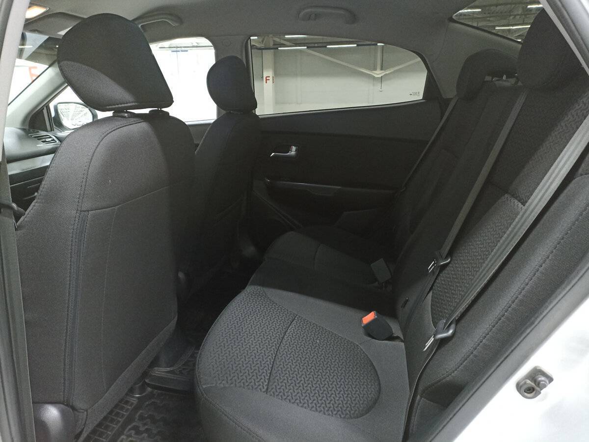 Б/У Киа Рио 2015 года. Фото: #11