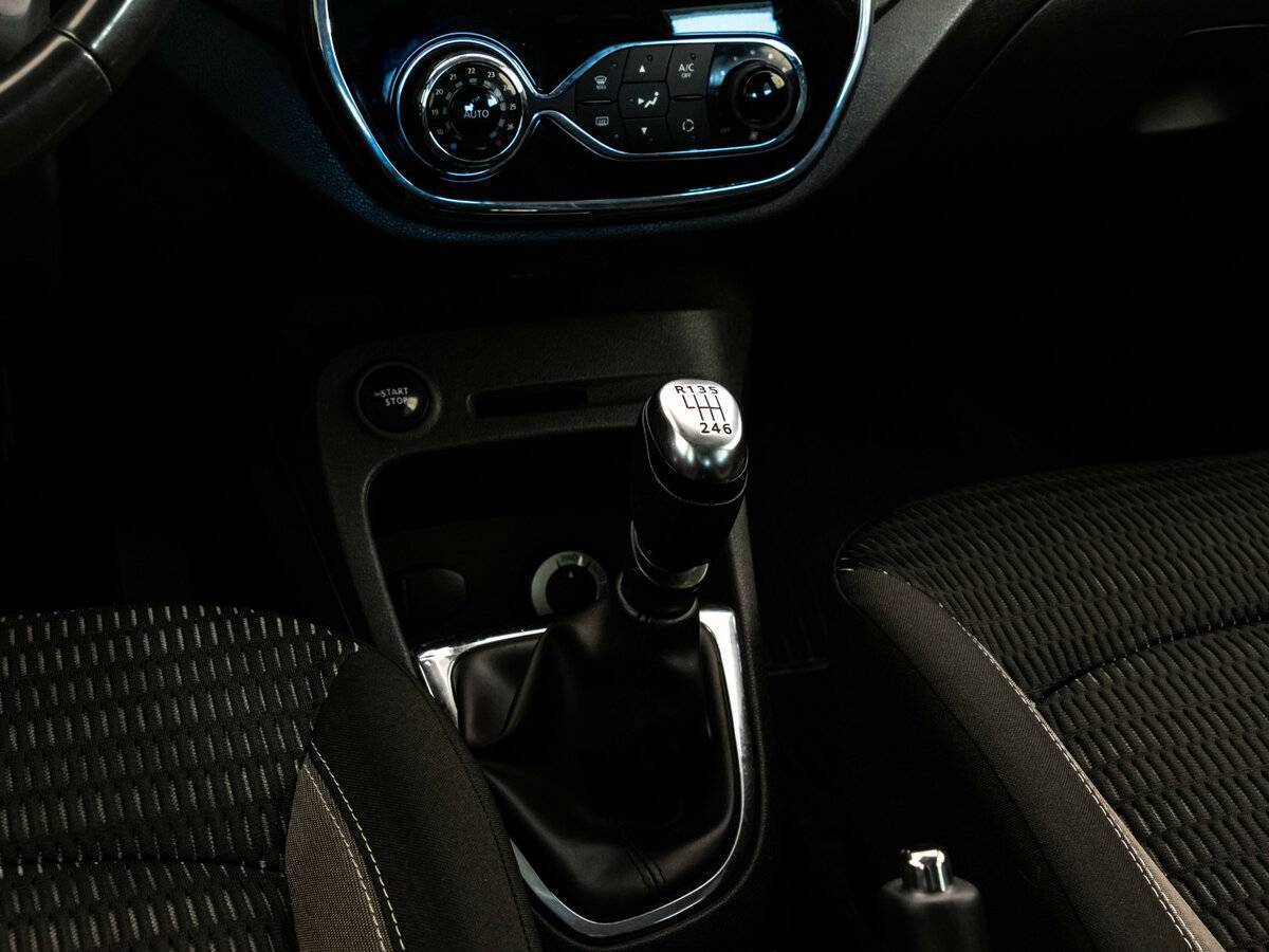 Б/У Рено Каптюр 2017 года. Фото: #13