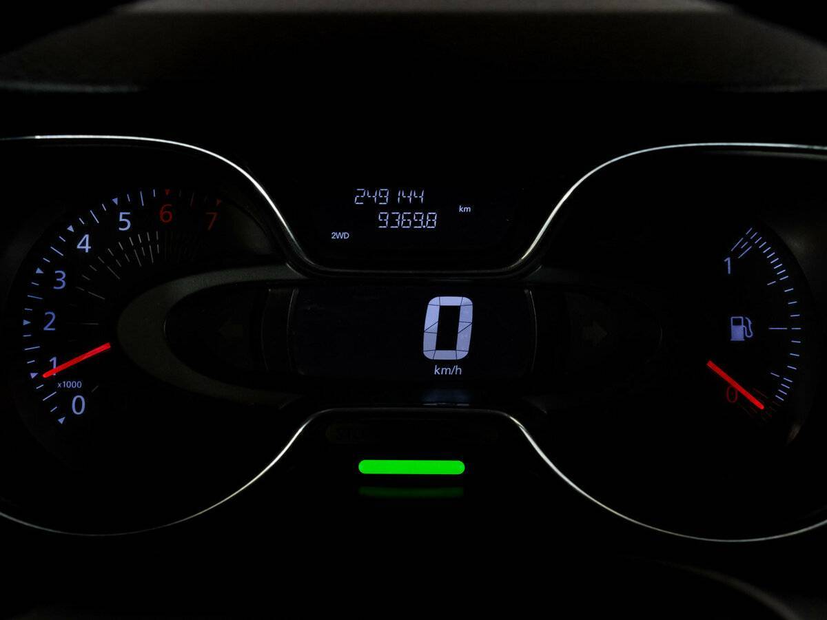 Б/У Рено Каптюр 2017 года. Фото: #19