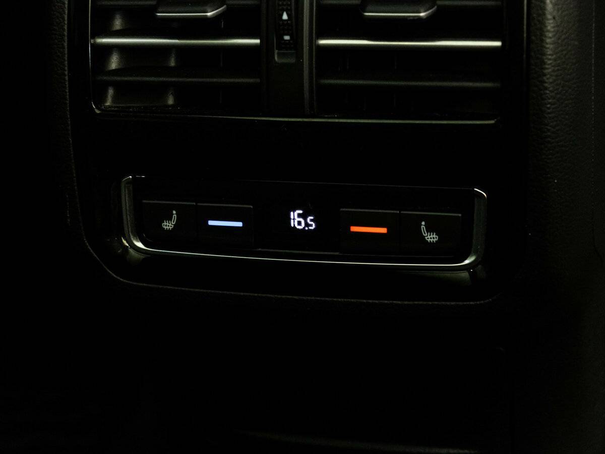 Б/У Фольксваген Пассат 2016 года. Фото: #18