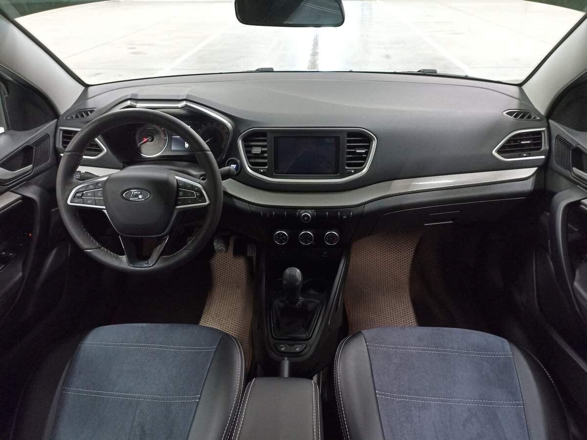 Lada (ВАЗ) Vesta 2023 года с пробегом. Фото: #13