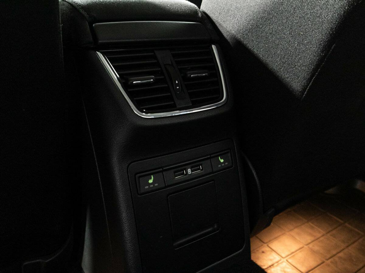 Skoda Octavia 2019 года с пробегом. Фото: #18