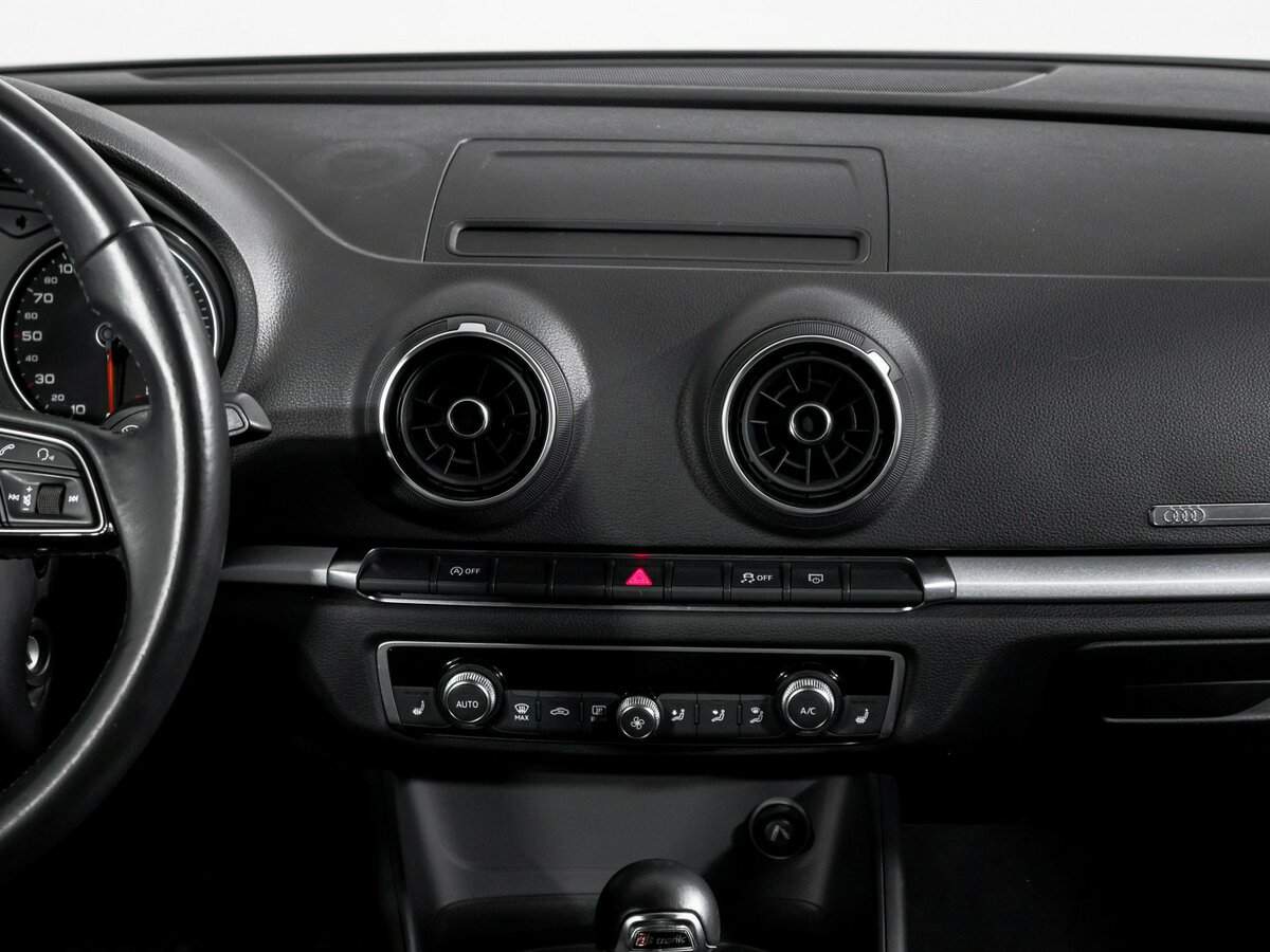 Audi A3 2017 года с пробегом. Фото: #12