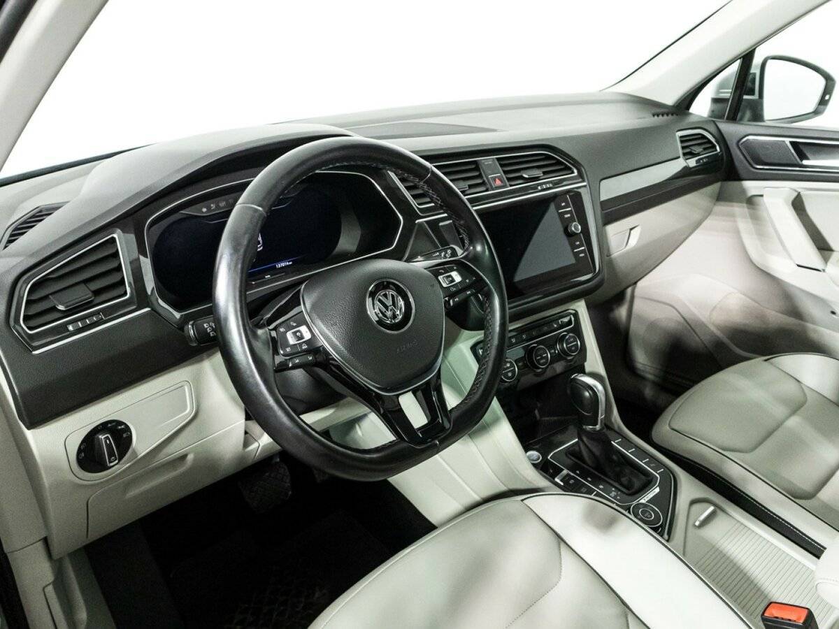 Volkswagen Tiguan 2018 года с пробегом. Фото: #10
