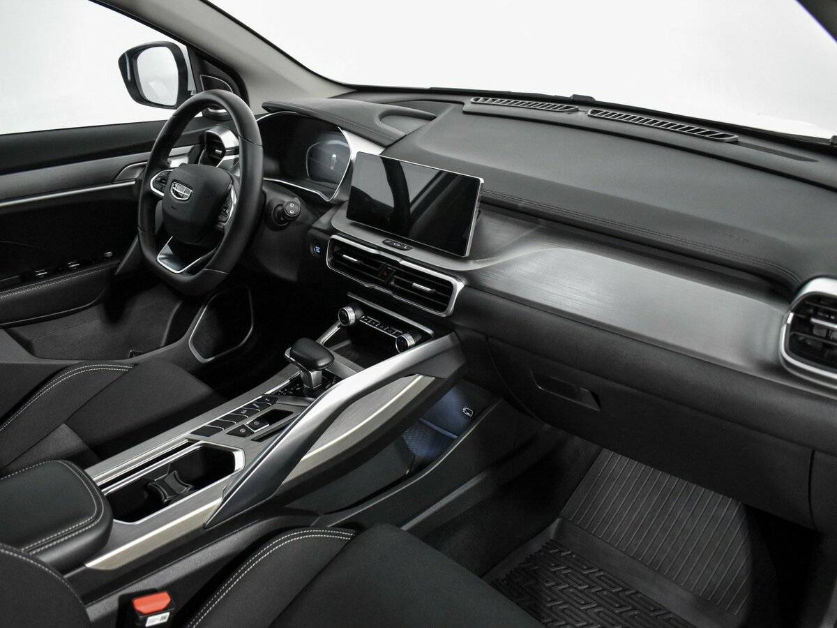 Geely Coolray 2023 года с пробегом. Фото: #12