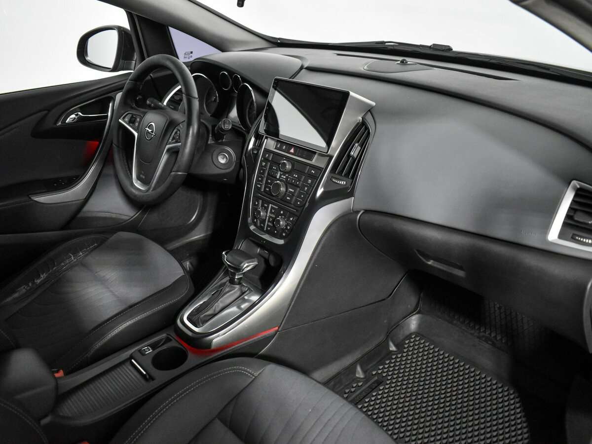 Б/У Опель Астра 2013 года. Фото: #10