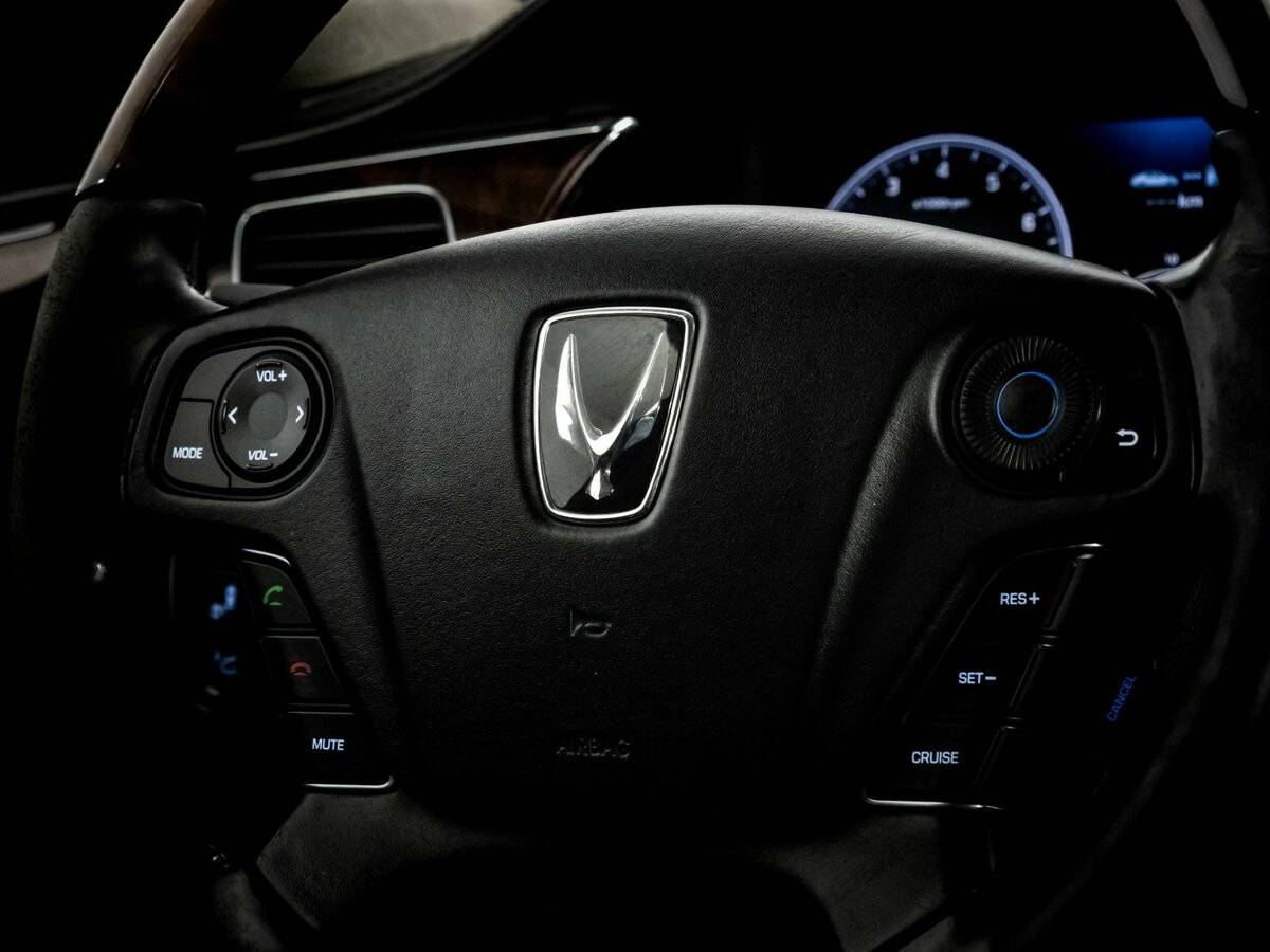 Hyundai Equus 2015 года с пробегом. Фото: #13