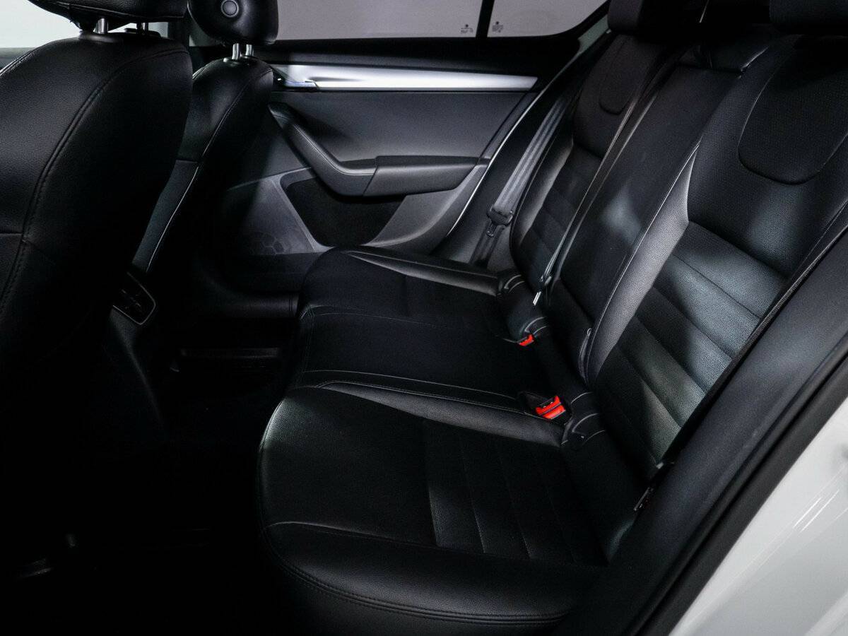 Б/У Шкода Октавия 2016 года. Фото: #9