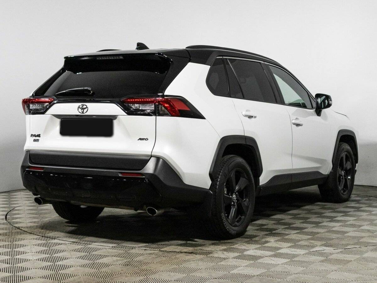 Toyota RAV4 2020 года с пробегом. Фото: #4
