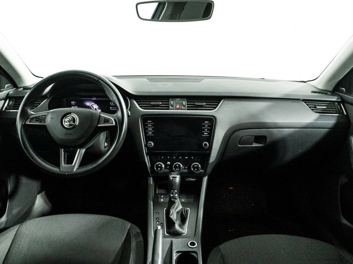 Б/У Шкода Октавия 2020 года. Фото: #12