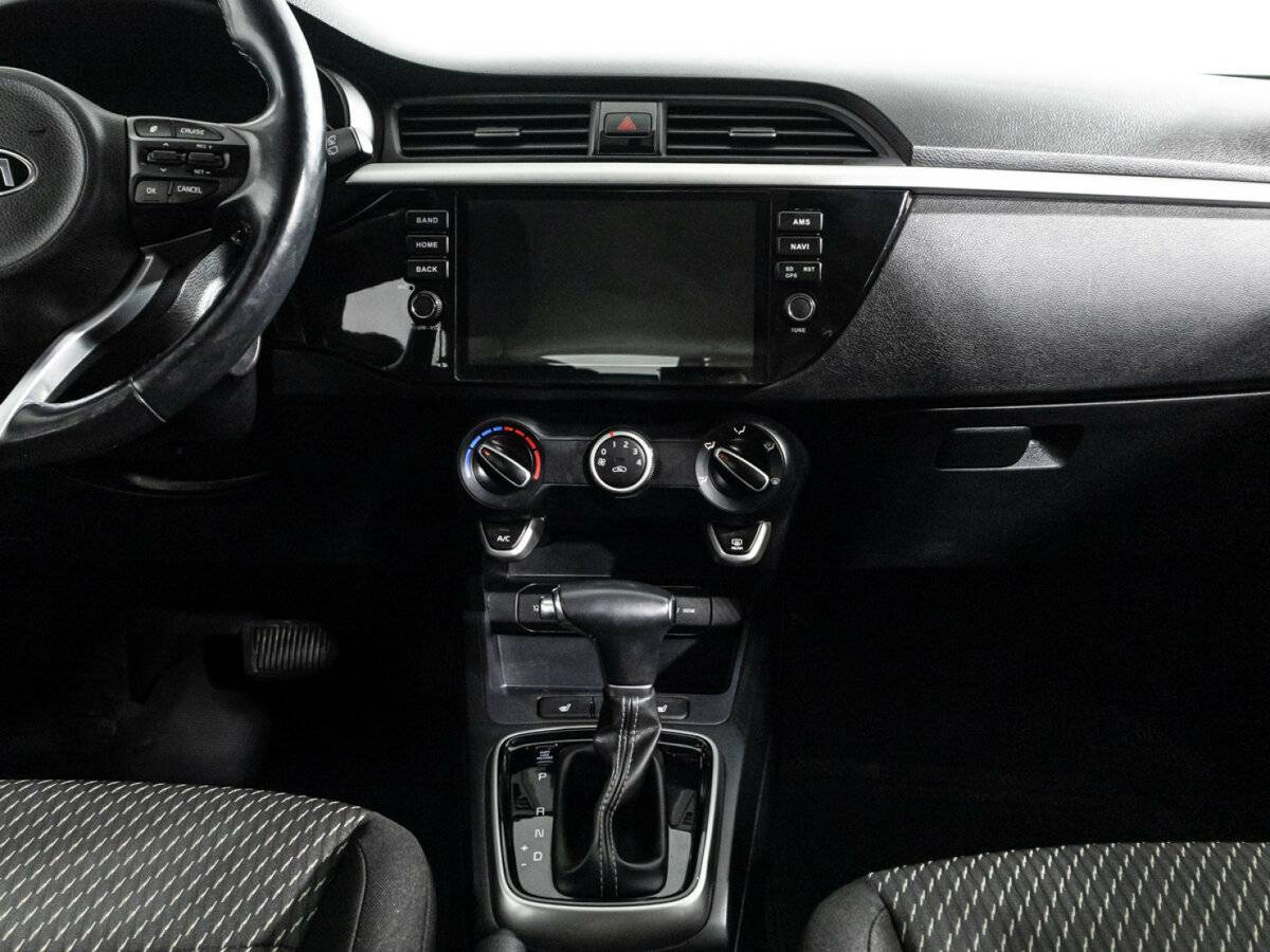 Б/У Киа Рио 2018 года. Фото: #13