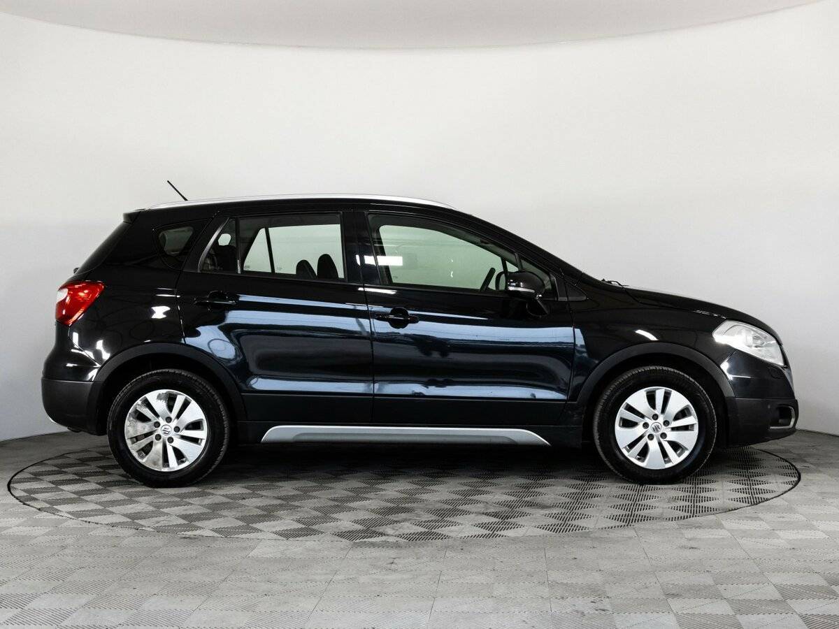 Б/У Сузуки С-Икс4 2014 года. Фото: #3