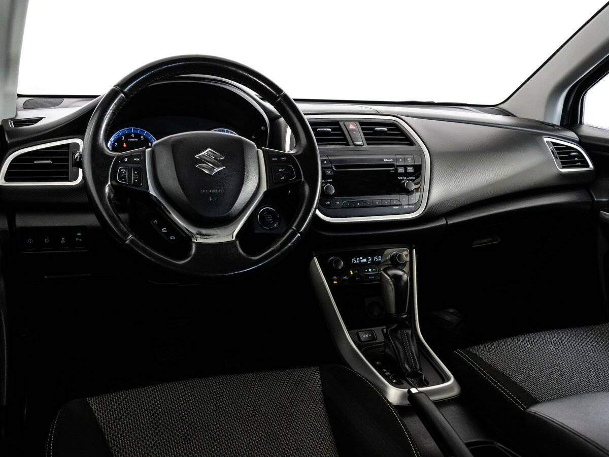 Б/У Сузуки С-Икс4 2014 года. Фото: #10