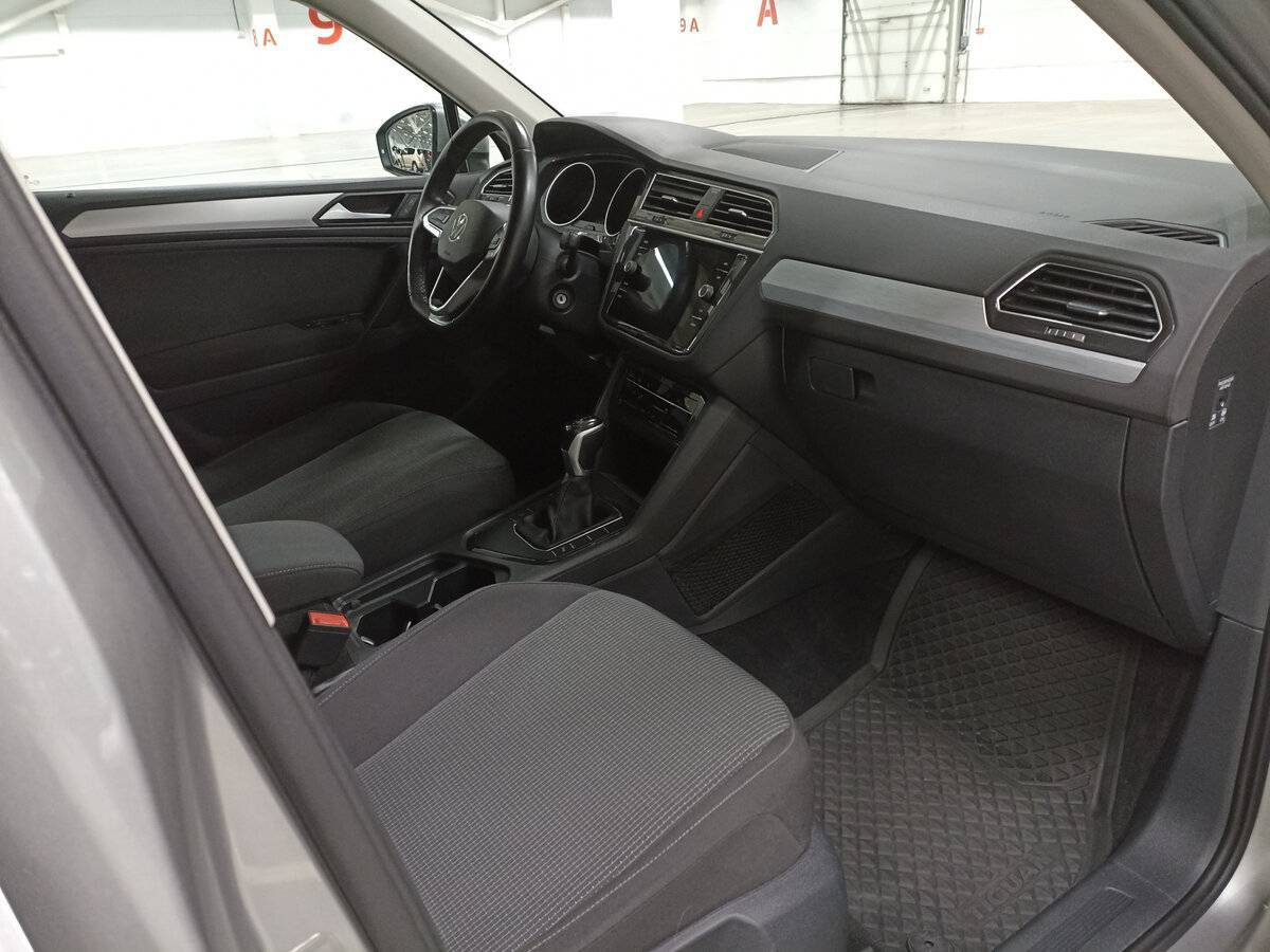 Volkswagen Tiguan 2021 года с пробегом. Фото: #10