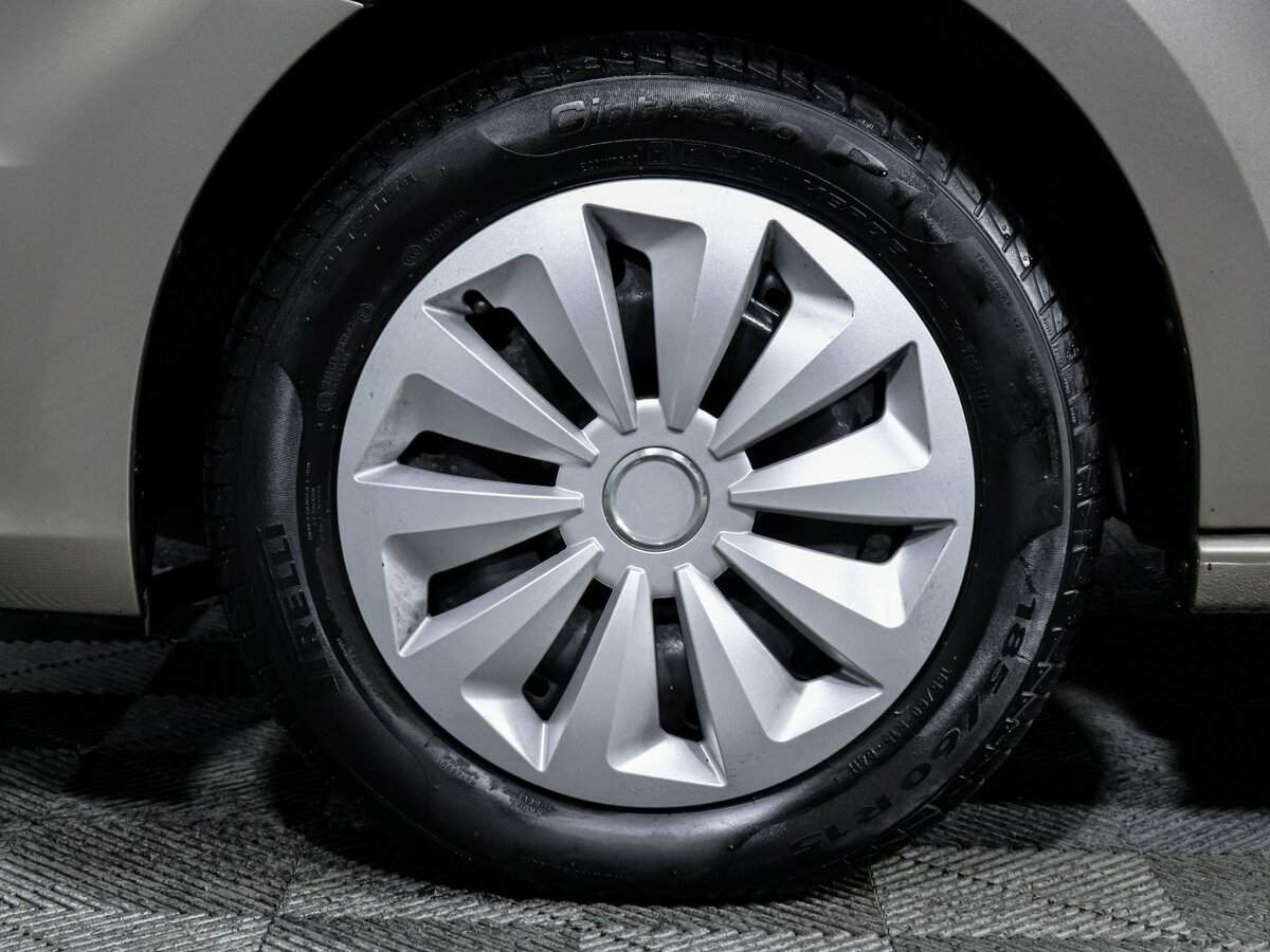 Б/У Фольксваген Поло 2016 года. Фото: #14