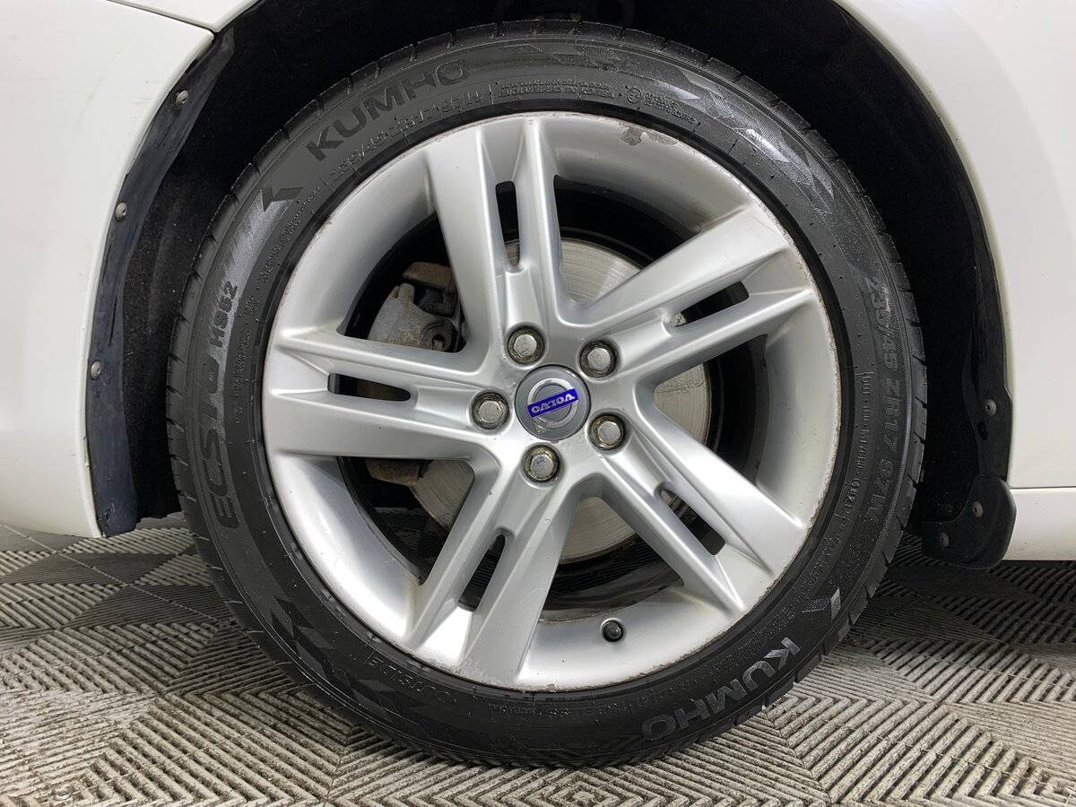 Б/У Вольво С60 2014 года. Фото: #8