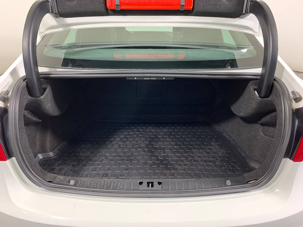 Б/У Вольво С60 2014 года. Фото: #18