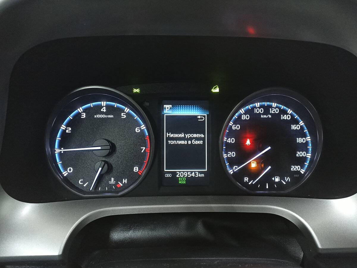 Toyota RAV4 2017 года с пробегом. Фото: #12