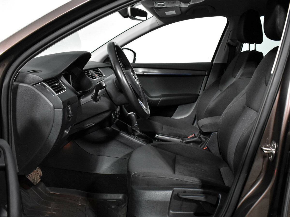 Skoda Octavia 2019 года с пробегом. Фото: #9