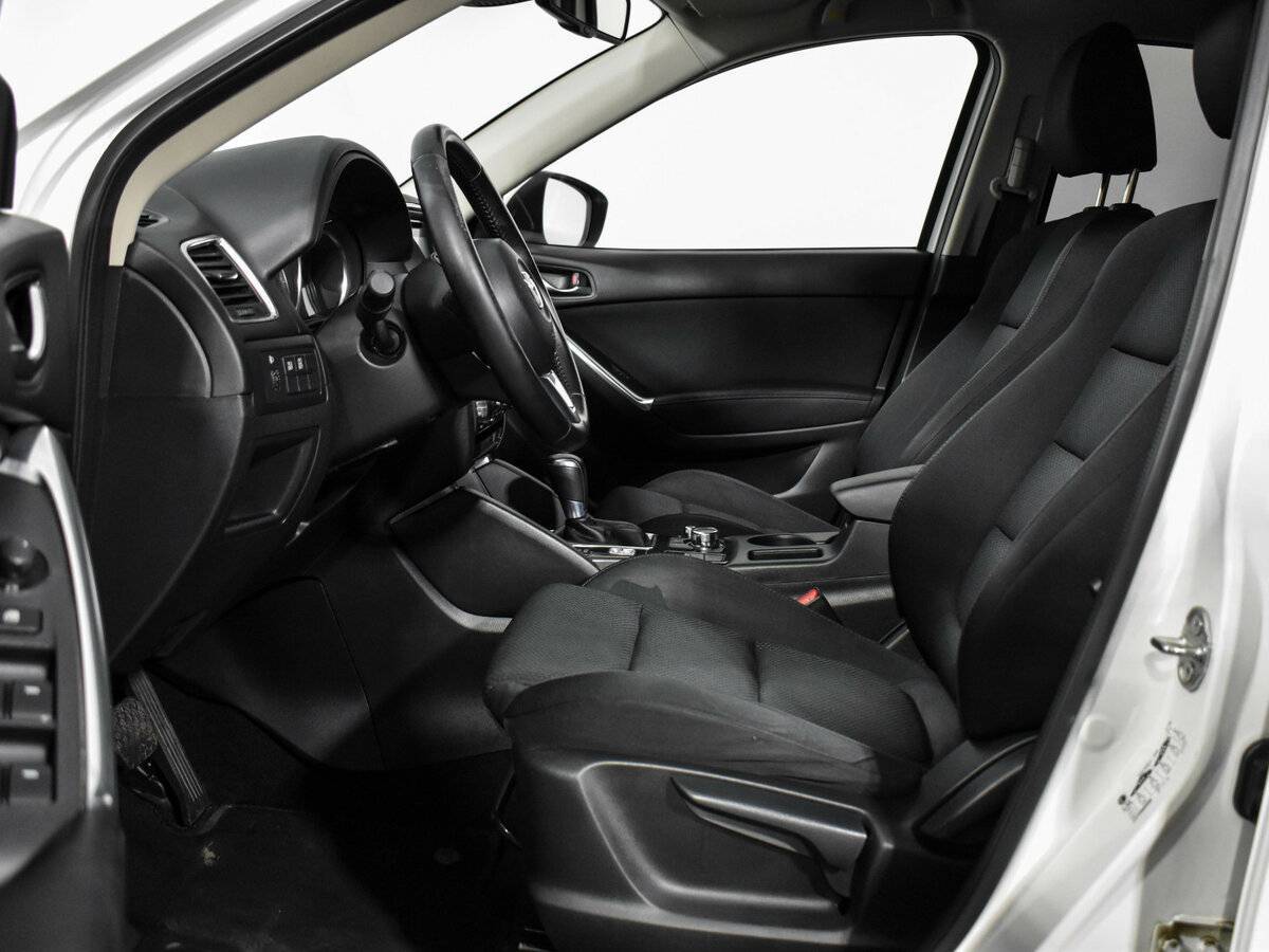 Б/У Мазда Ц-Икс-5 2016 года. Фото: #11