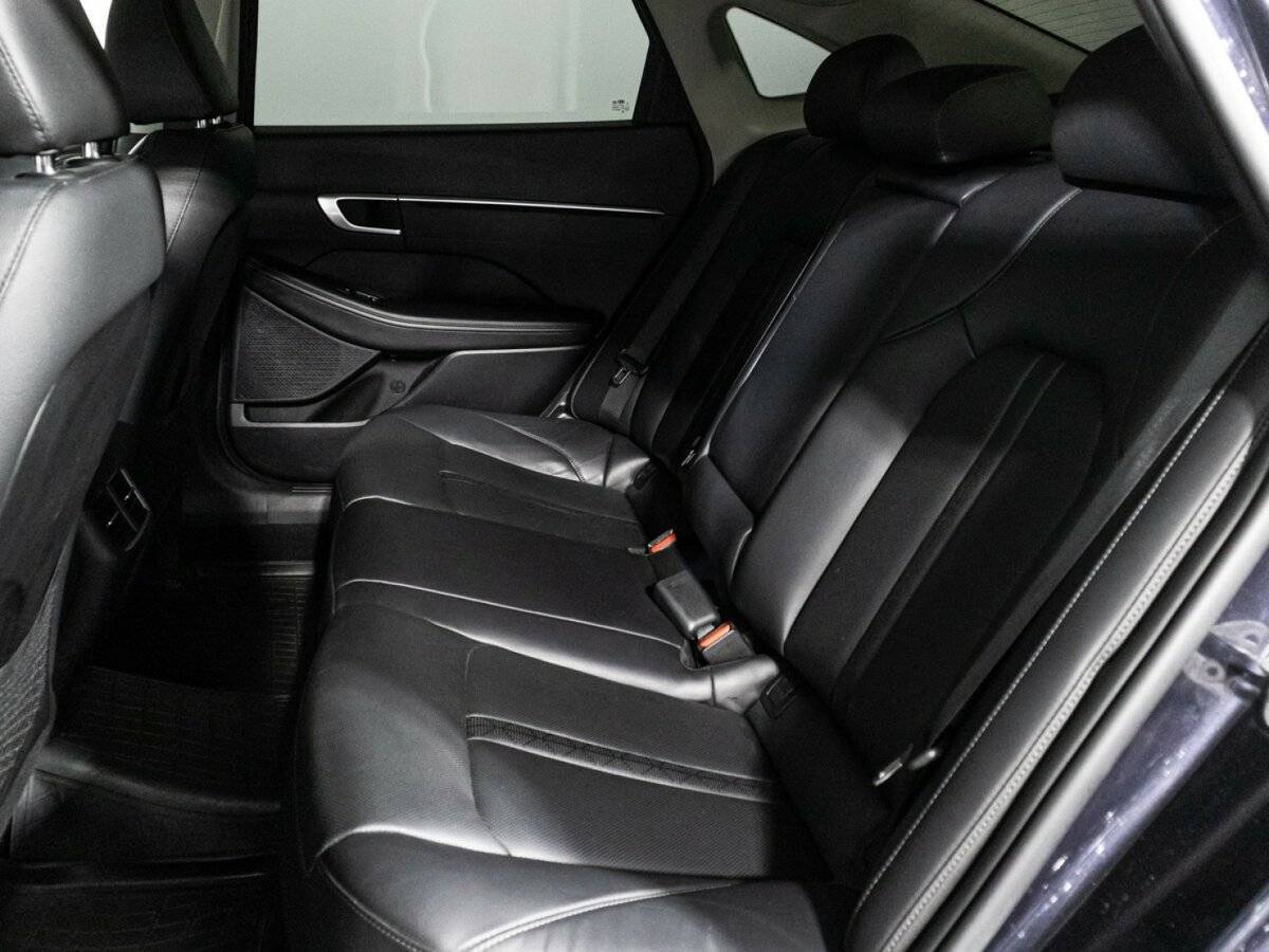 Hyundai Sonata 2020 года с пробегом. Фото: #9