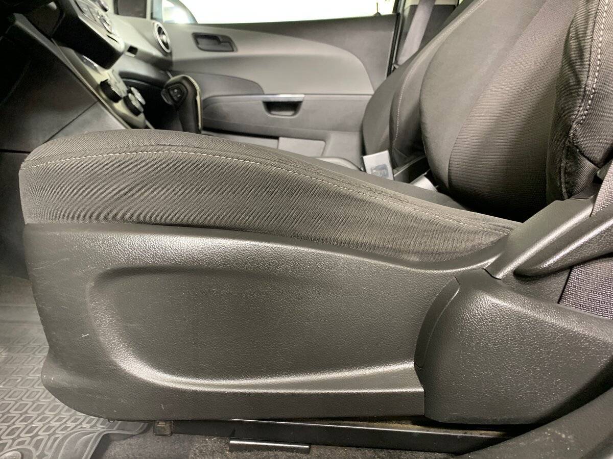 Б/У Шевроле Авео 2014 года. Фото: #15