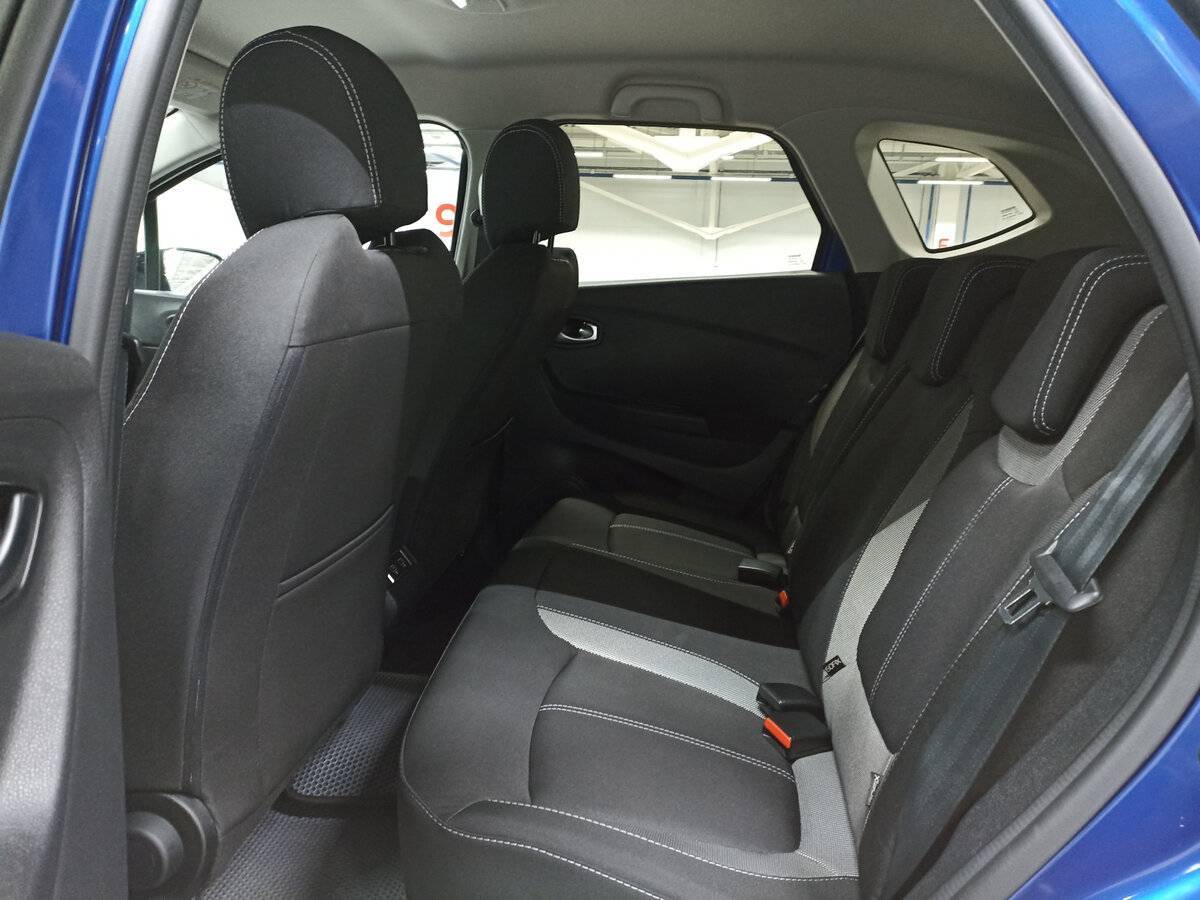 Б/У Рено Каптюр 2021 года. Фото: #11