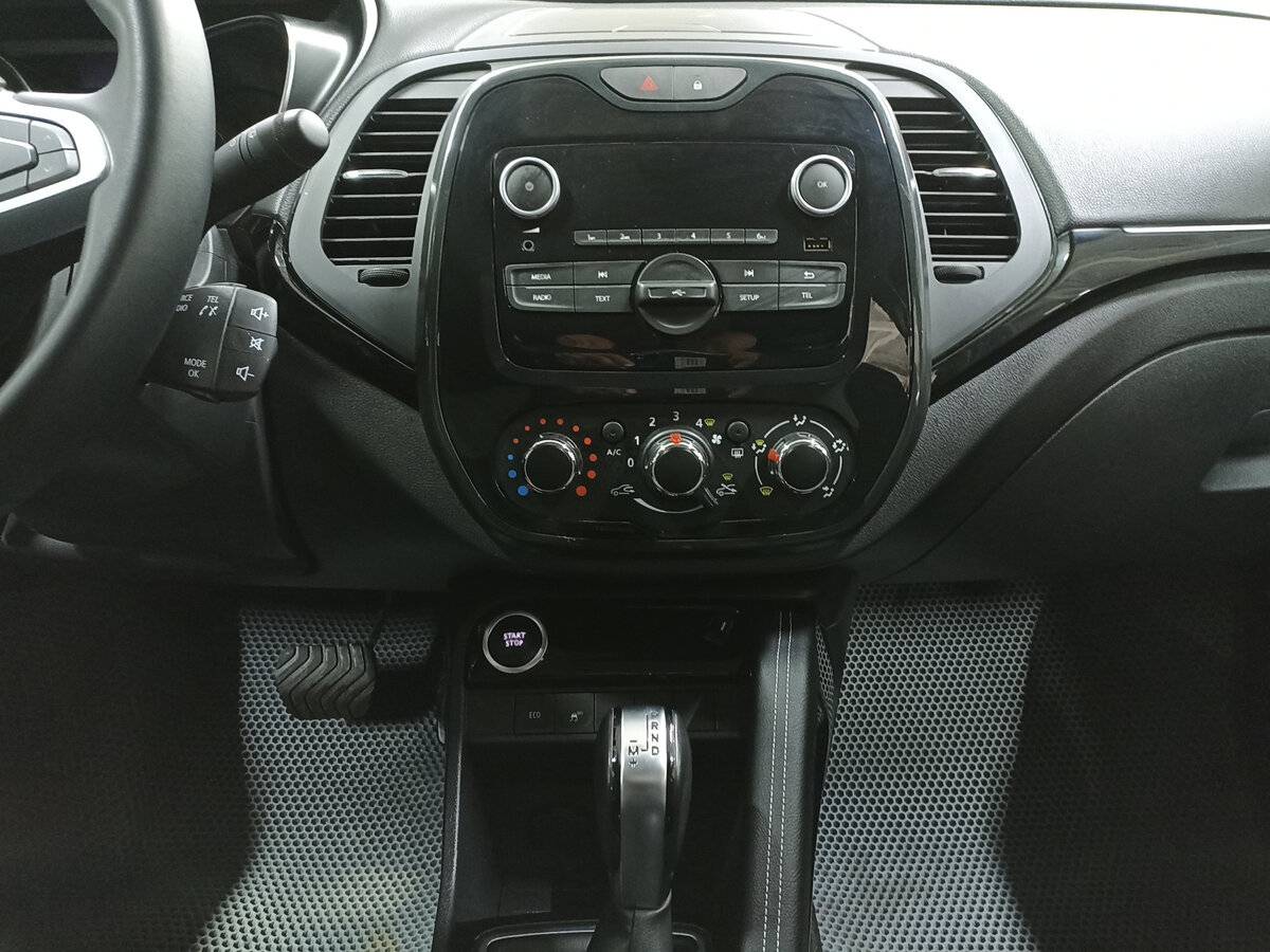 Б/У Рено Каптюр 2021 года. Фото: #14