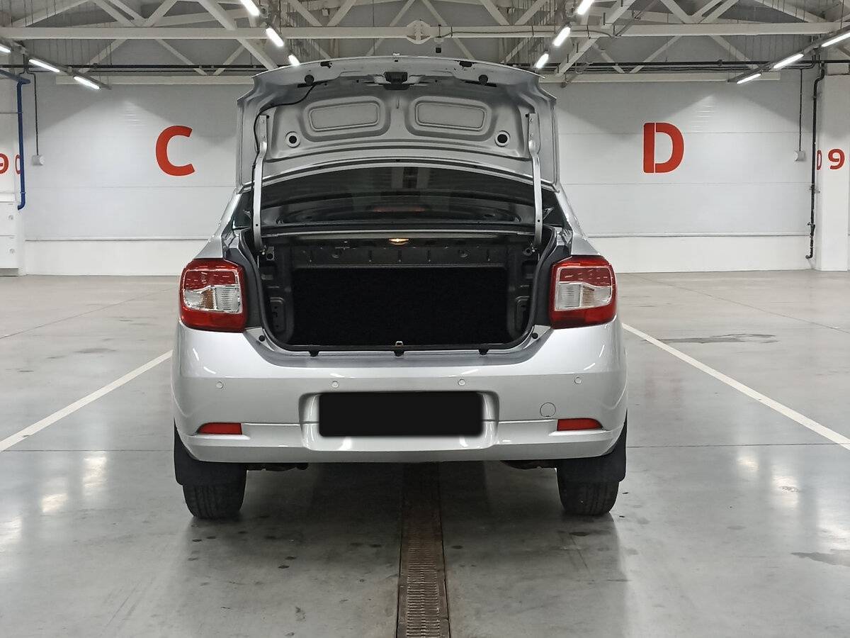 Б/У Рено Логан 2017 года. Фото: #9