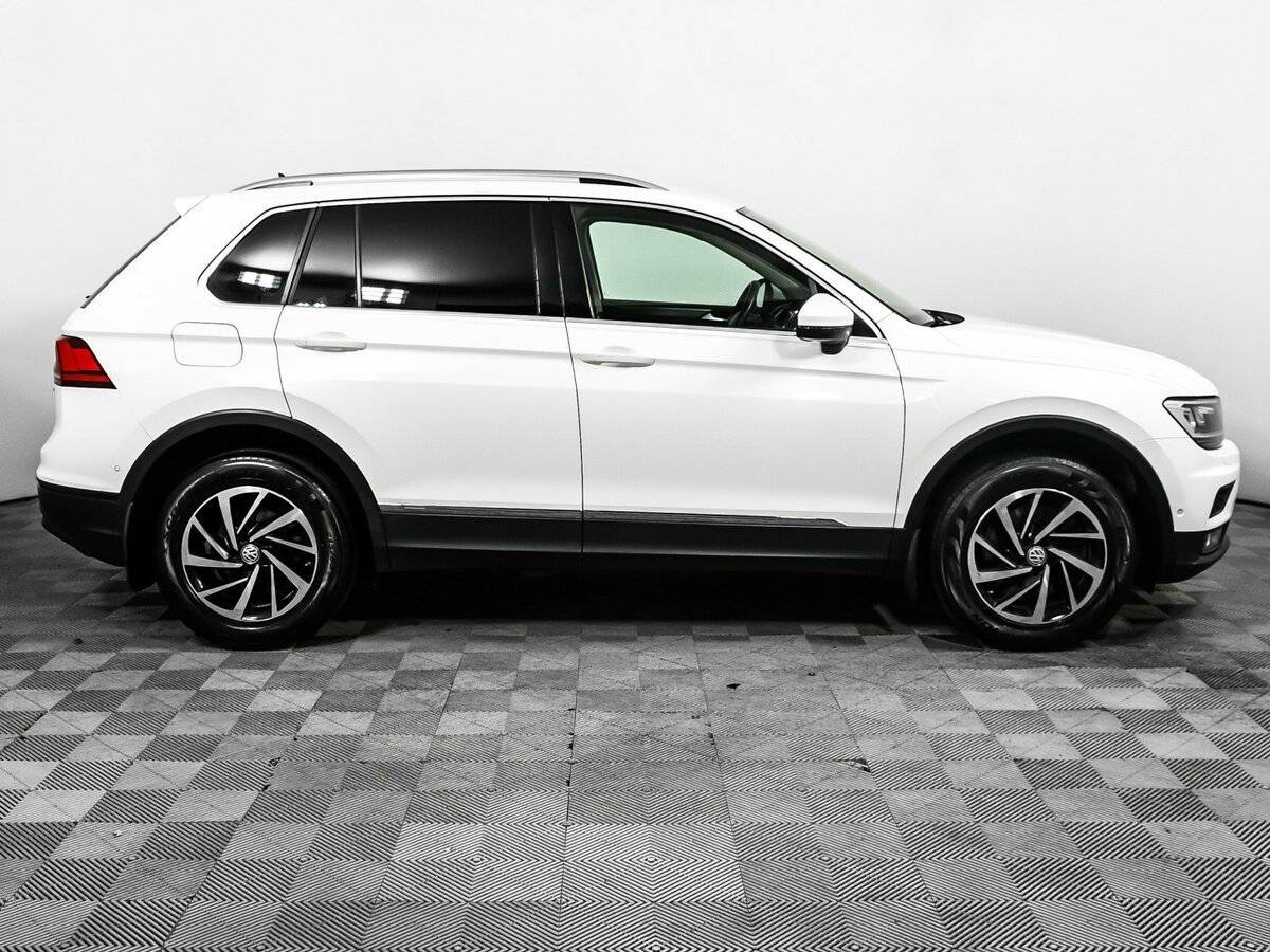 Volkswagen Tiguan 2018 года с пробегом. Фото: #3