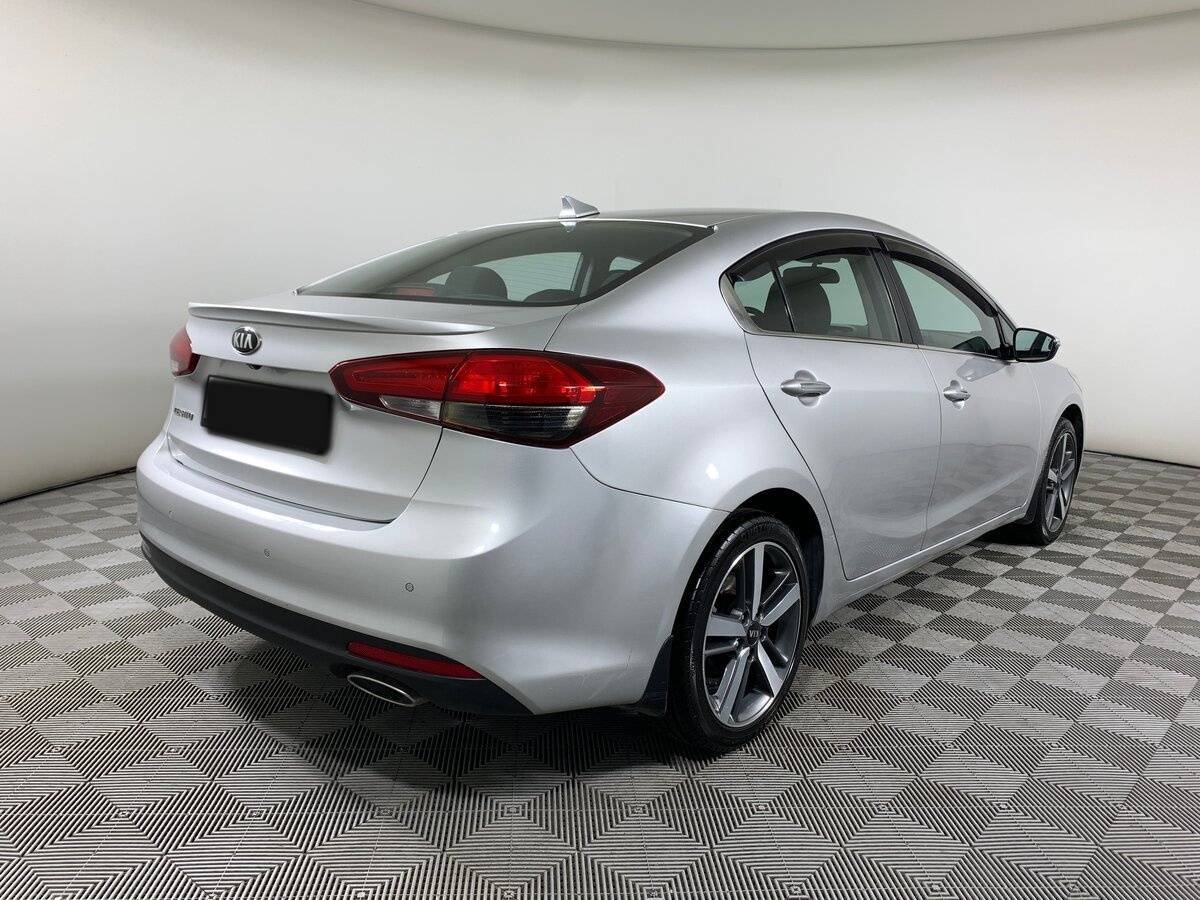 Б/У Киа Церато 2017 года. Фото: #4