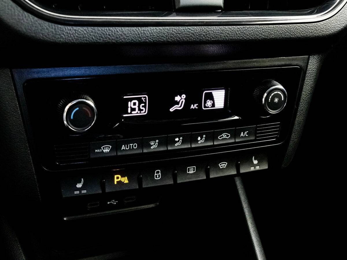 Б/У Фольксваген Поло 2020 года. Фото: #16