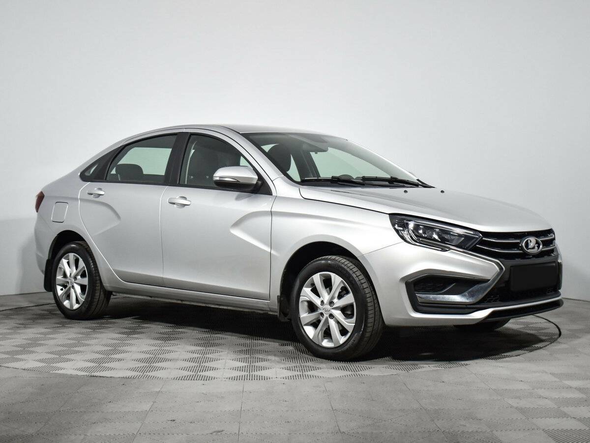 Lada (ВАЗ) Vesta 2023 года с пробегом. Фото: #2