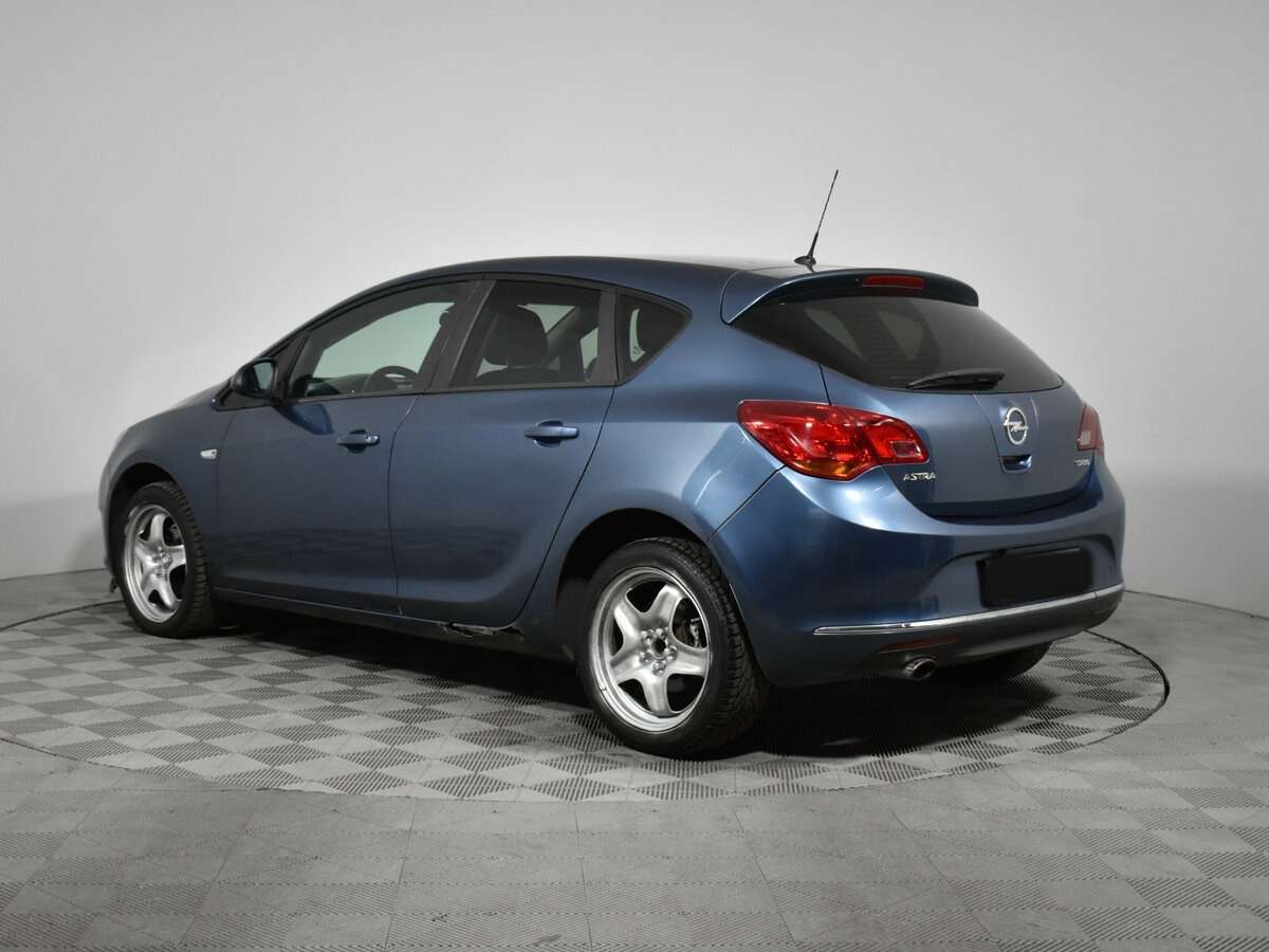 Б/У Опель Астра 2012 года. Фото: #6