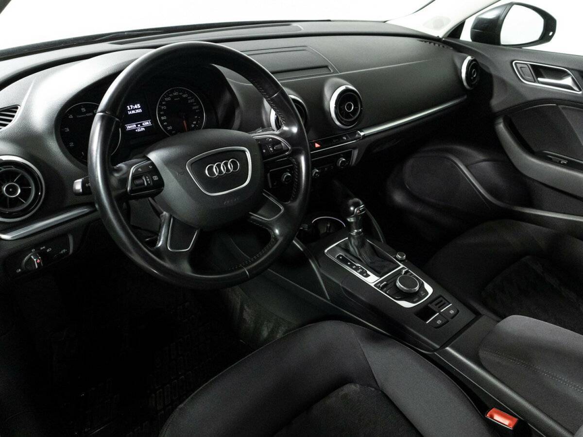 Audi A3 2015 года с пробегом. Фото: #10