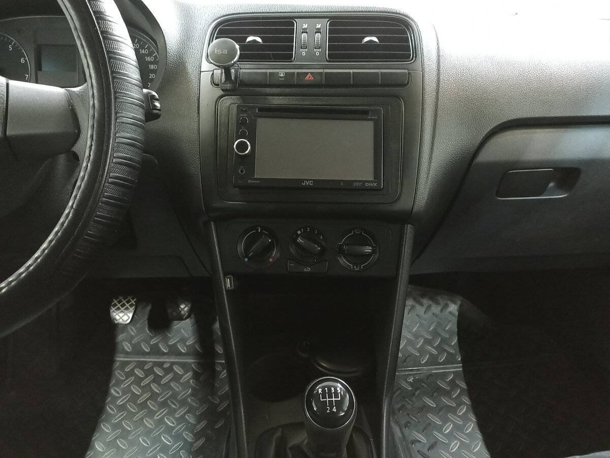 Б/У Фольксваген Поло 2013 года. Фото: #14