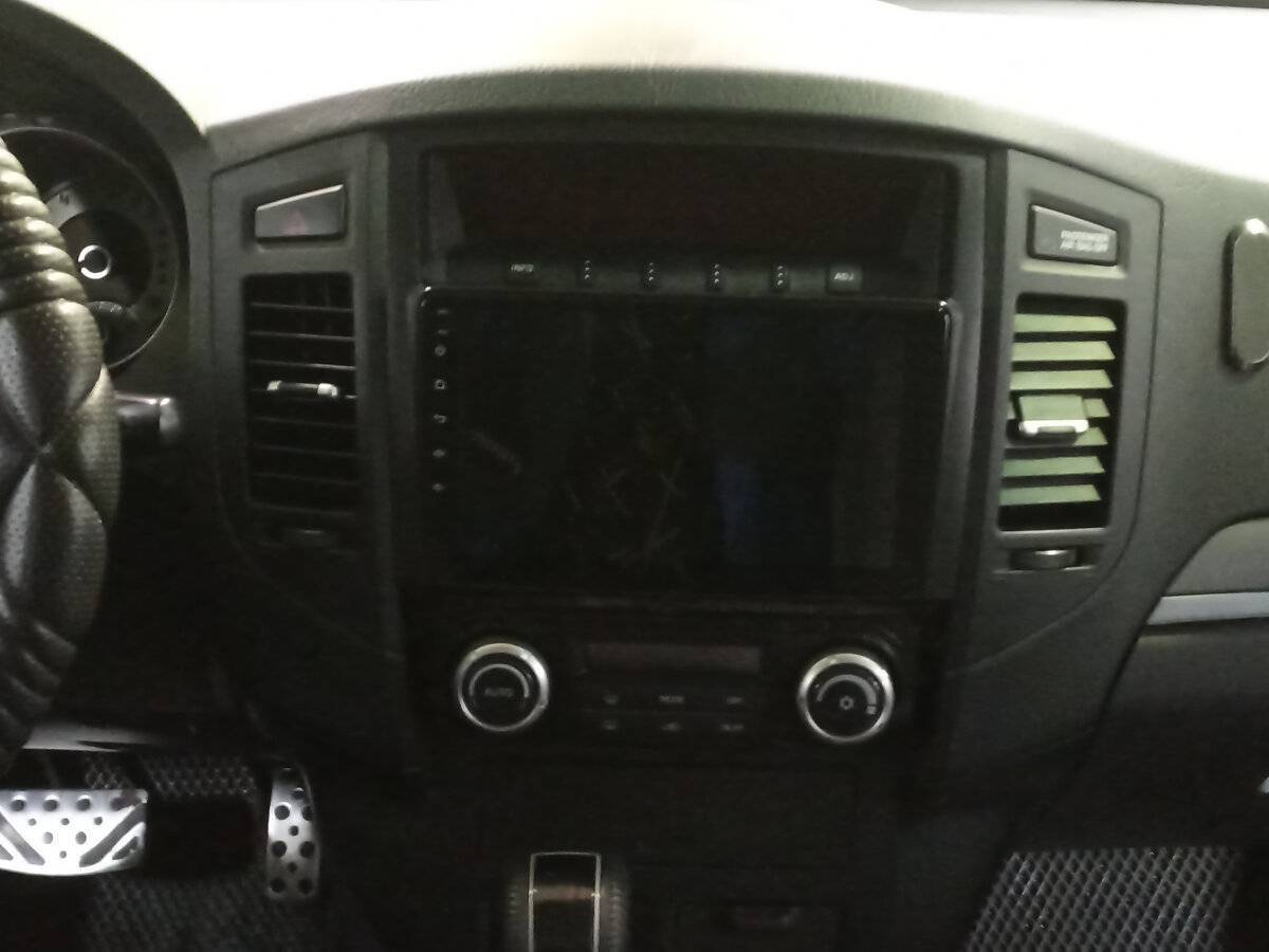 Б/У Митсубиши Паджеро 2012 года. Фото: #14