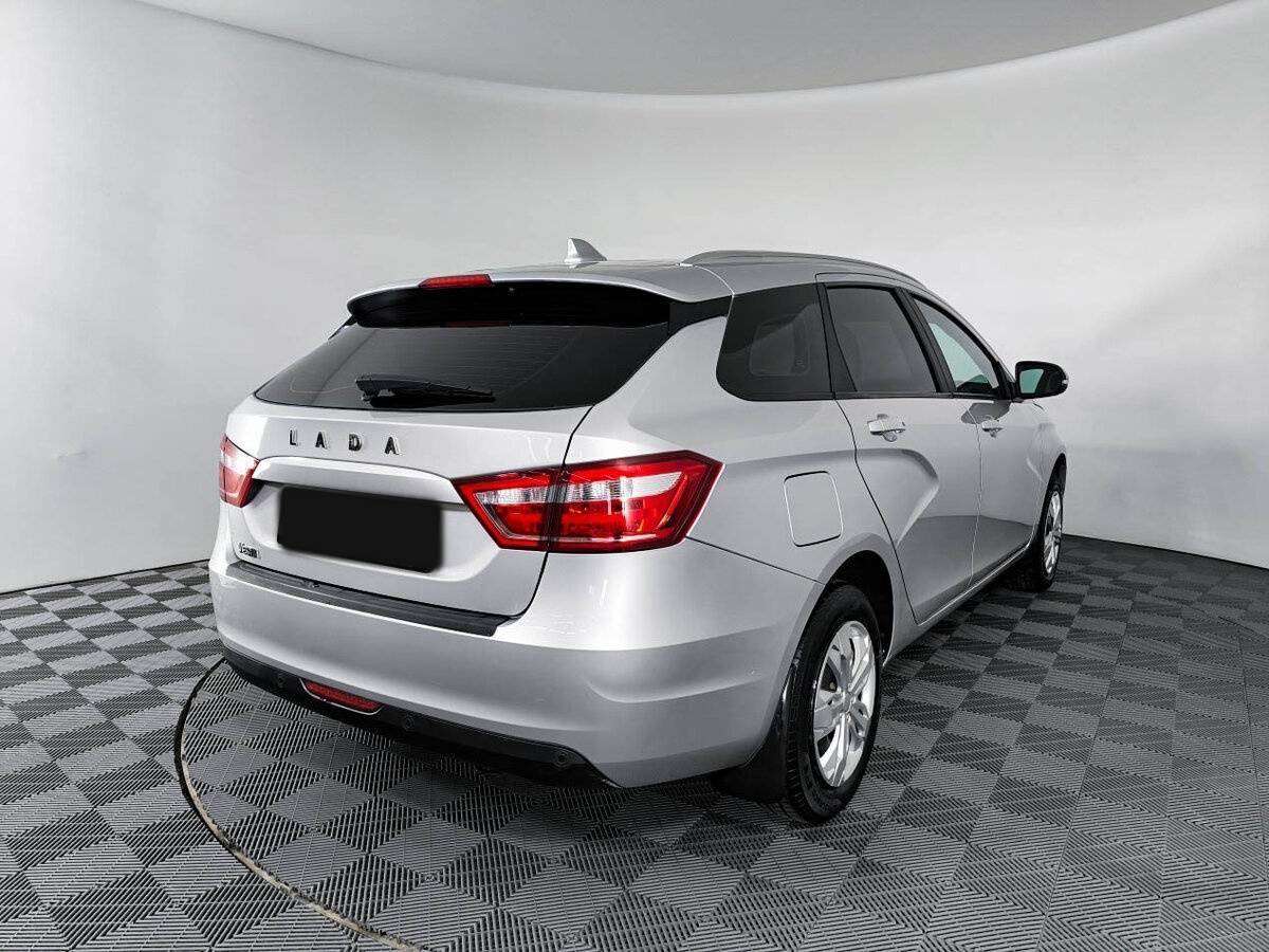 Б/У Лада (ВАЗ) Веста 2021 года. Фото: #4