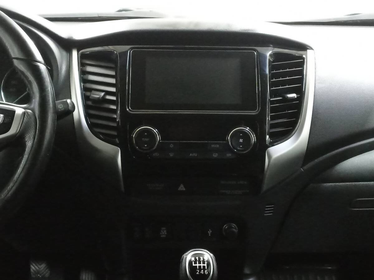 Mitsubishi Pajero Sport 2018 года с пробегом. Фото: #14