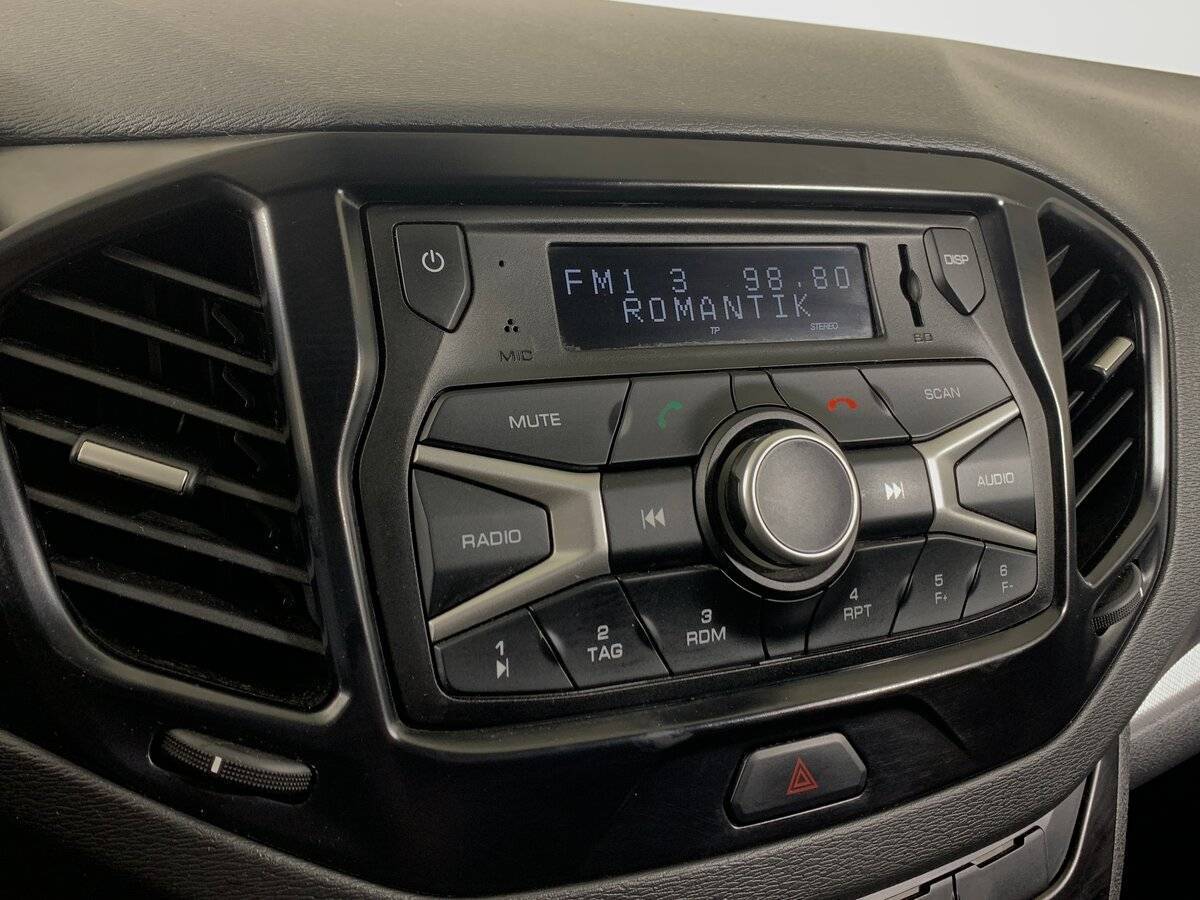 Б/У Лада (ВАЗ) Веста 2021 года. Фото: #14