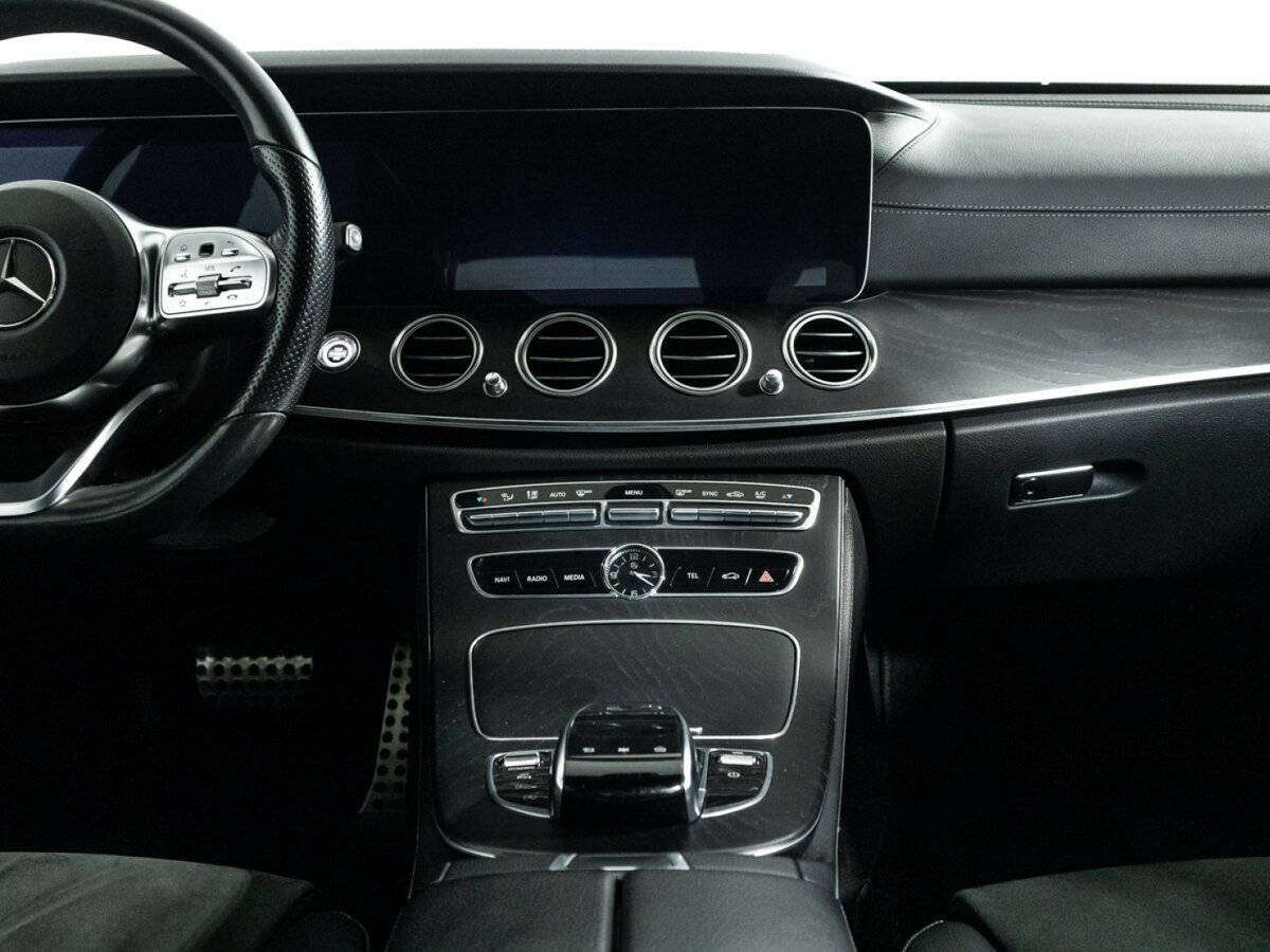 Mercedes-Benz E-Класс 2018 года с пробегом. Фото: #13