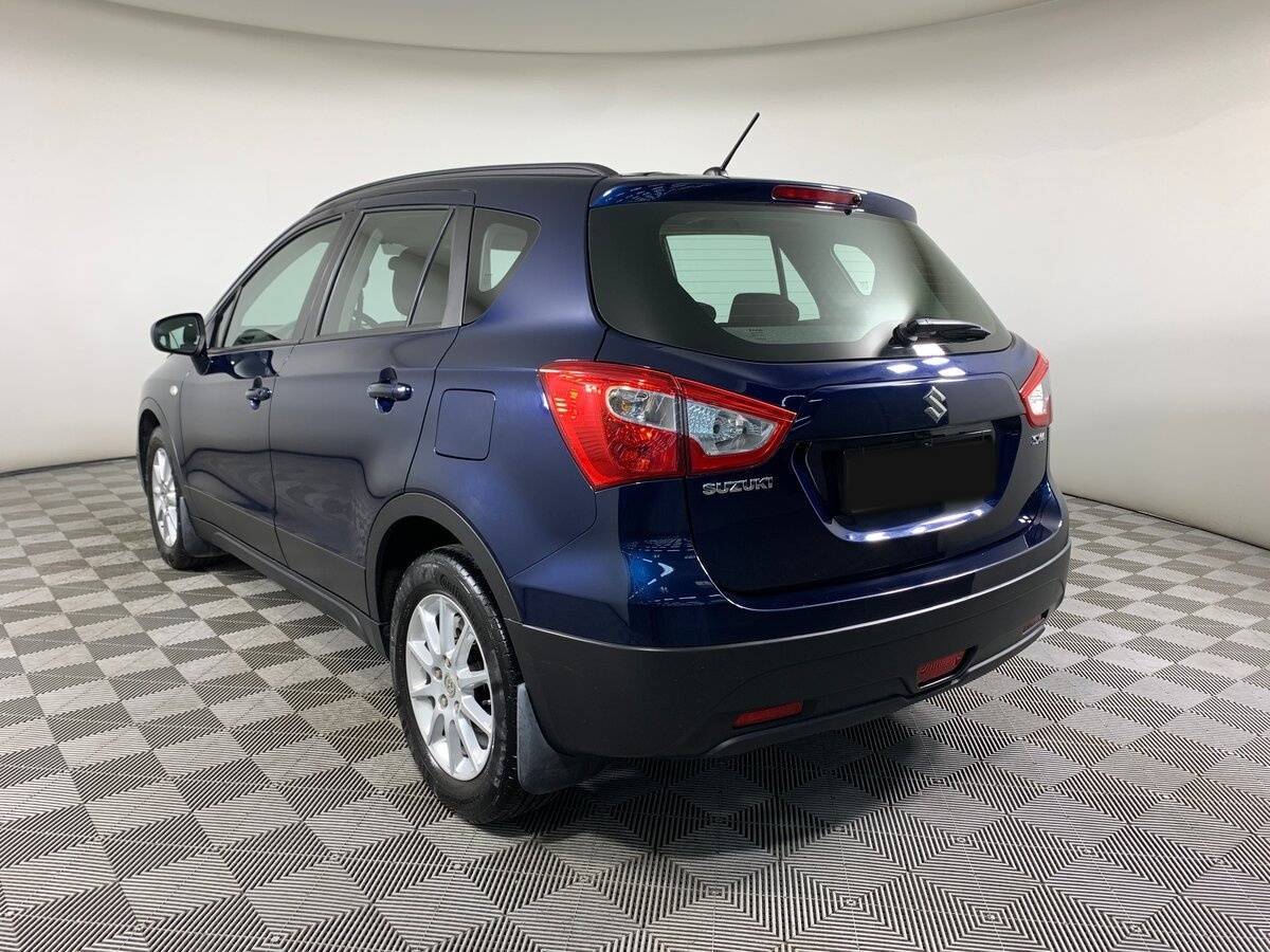 Б/У Сузуки С-Икс4 2018 года. Фото: #6