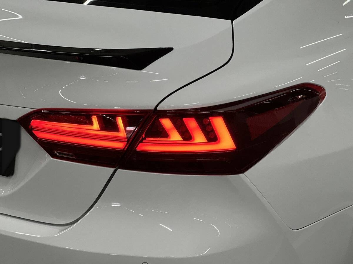 Toyota Camry 2018 года с пробегом. Фото: #8