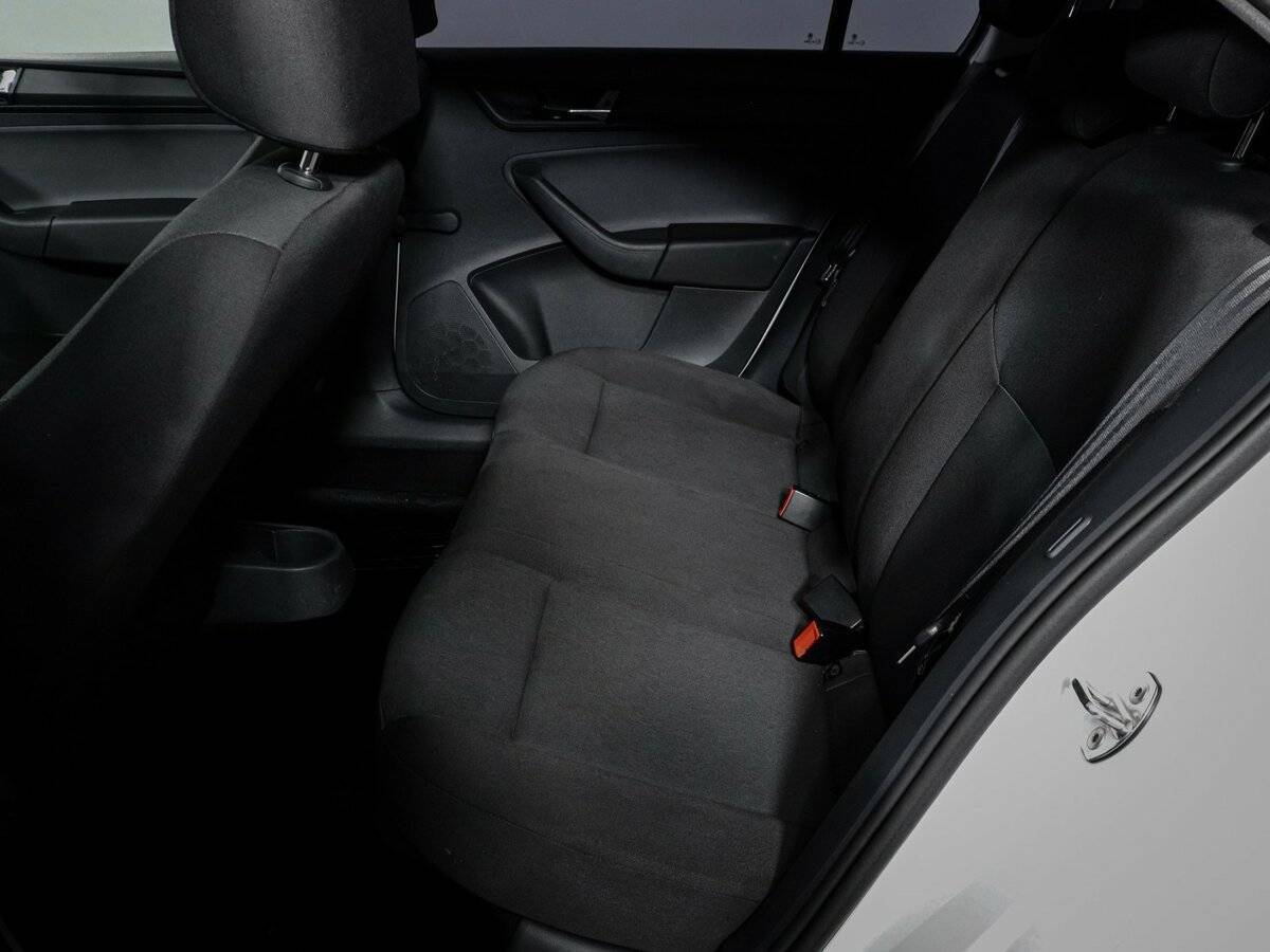 Б/У Шкода Рапид 2019 года. Фото: #9