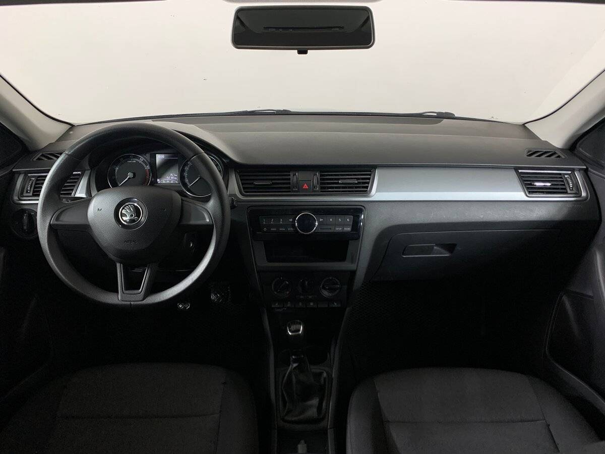 Б/У Шкода Рапид 2018 года. Фото: #10